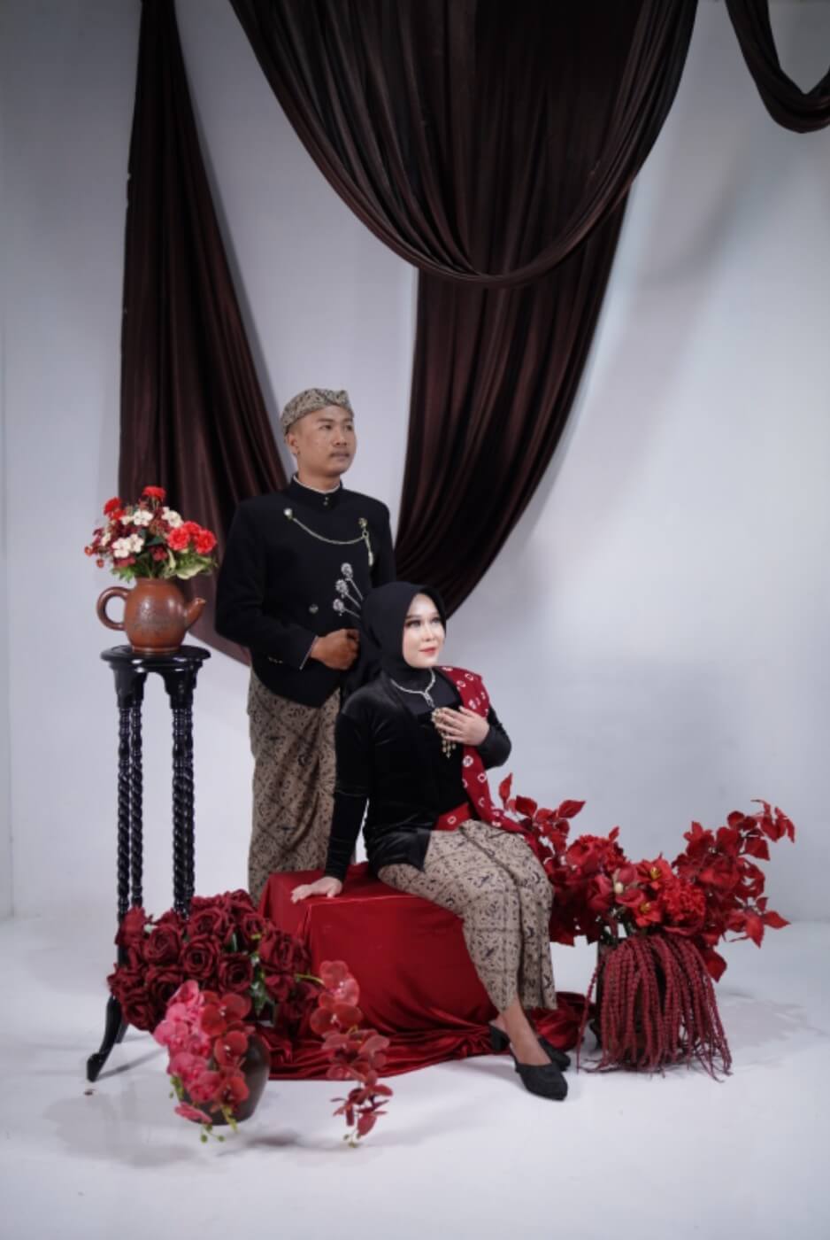 background-couple